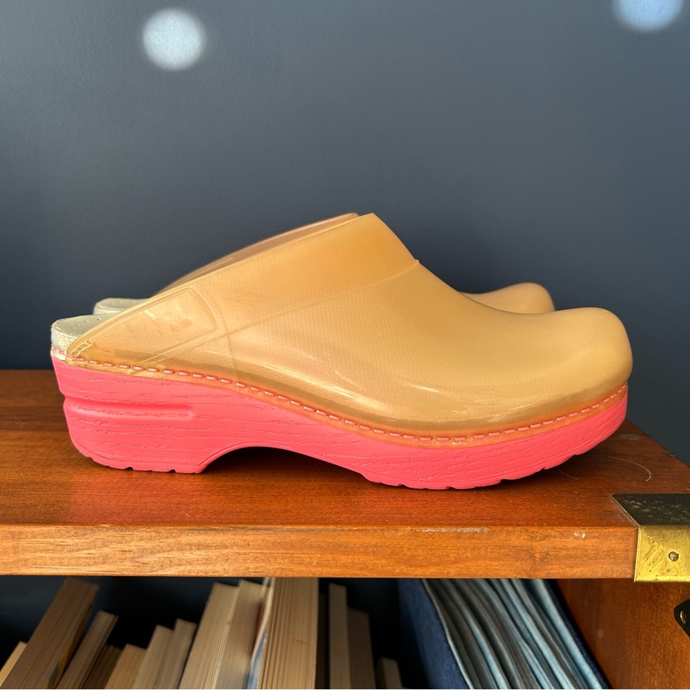 Dansko Size 37 Sonja Tan and Pink Women's Clogs